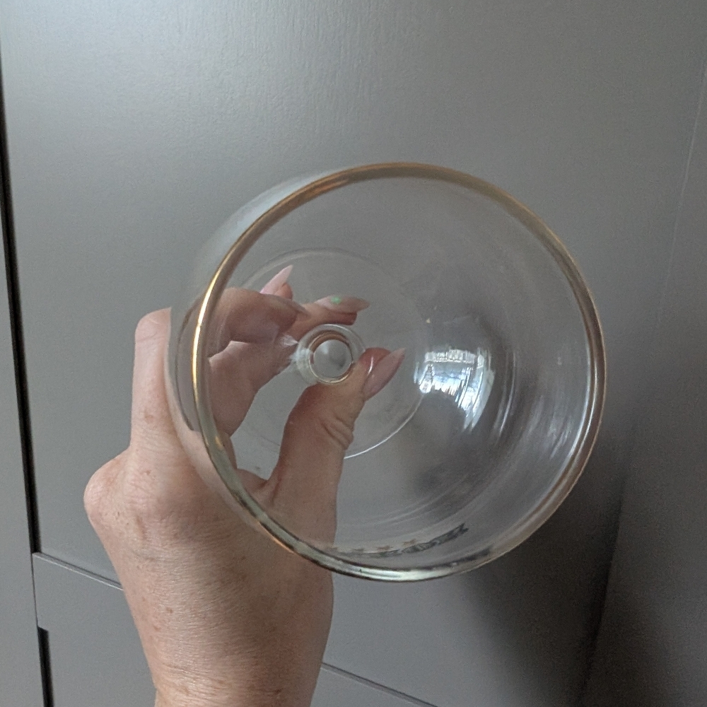 Emperor Glass with Gold Rim - Picture 7 of 7